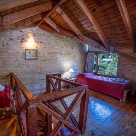 Habitación familiar con baño privado en Hostería Pichi Rincón Villa La Angostura