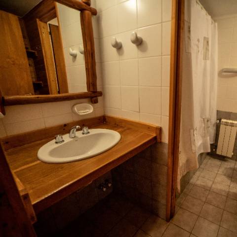 baño privado en Hostería Pichi Rincón Villa La Angostura